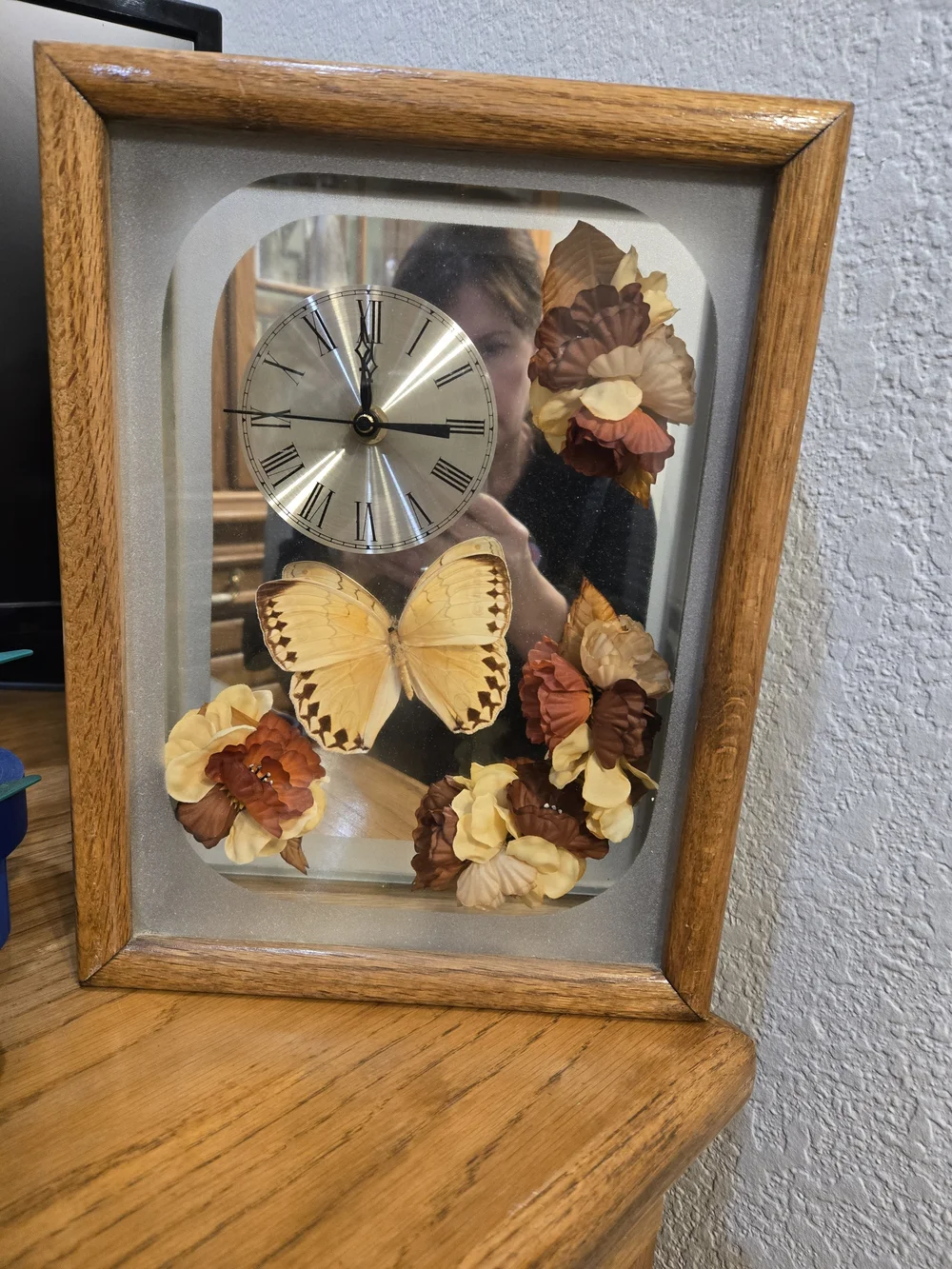 Beautiful Vintage Shadow Box Wooden Frame Butterfly Clock with Flower Accents